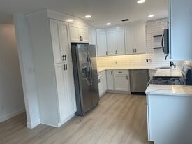 Building Photo - 122 Harrison Ave
