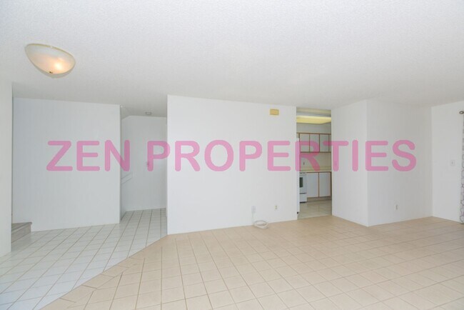 Building Photo - 3 bdrm/ 2.5 bath townhome for rent at Neho...