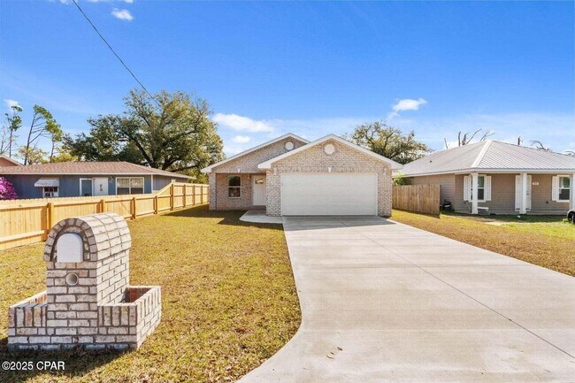 Building Photo - 711 Kirklin Ave