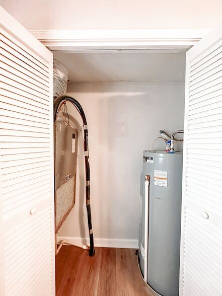 Building Photo - 470 Martha Ln