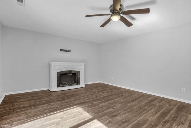 Building Photo - 4 br, 3 bath House - 8647 Eagles Nest Dr