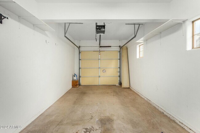 Building Photo - 2801 N Litchfield Rd