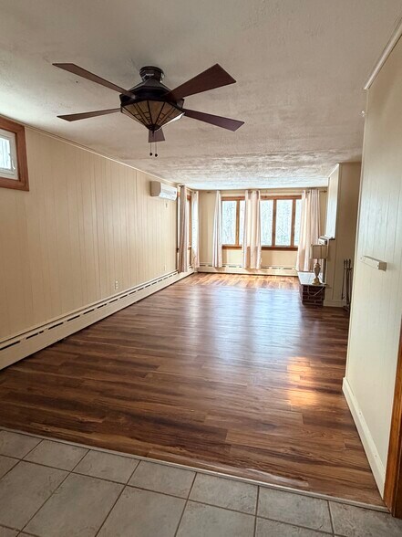 Building Photo - 109 Lakeview Ave