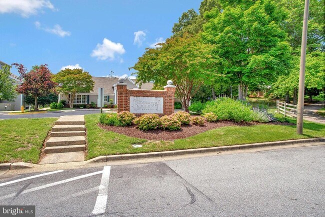 Building Photo - 502 Mathias Hammond Way