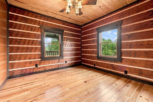 Building Photo - 5103 Hillmon Grove Rd