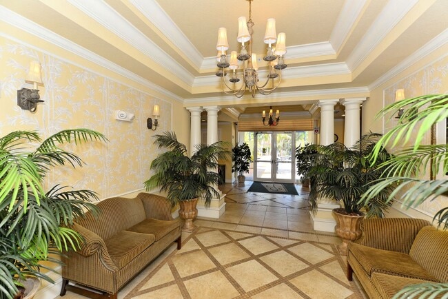 Building Photo - Annual turnkey furnished (optional) renovated luxury 2/2 condo downtown Sarasota at Broadway Prom...