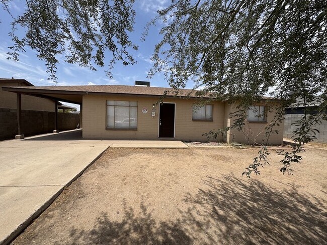 Building Photo - 4738 N 47th Ave