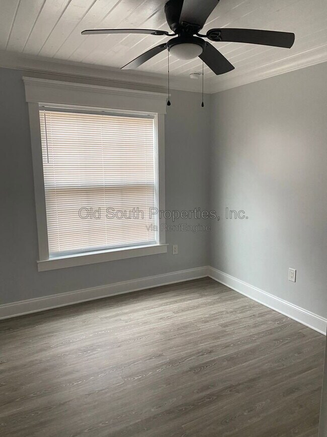 Building Photo - 117 Bayliss Ct