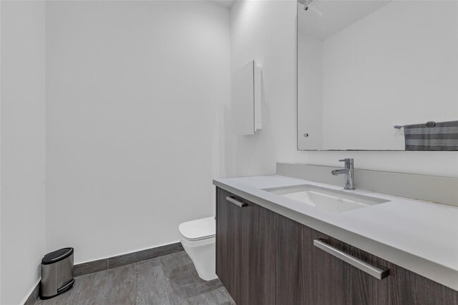 Building Photo - 1045 NE 18th Ave