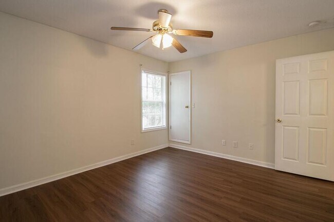 Building Photo - 2107-1 Ringgold Ct