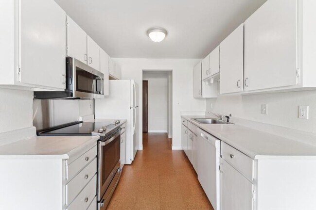 Building Photo - 1 bedroom in Seattle WA 98115