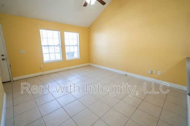Building Photo - 3314 Sawtooth Dr