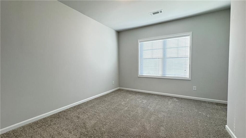 Building Photo - 4587 Silver Oak Dr