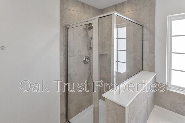 Building Photo - 238 Firewheel Ct