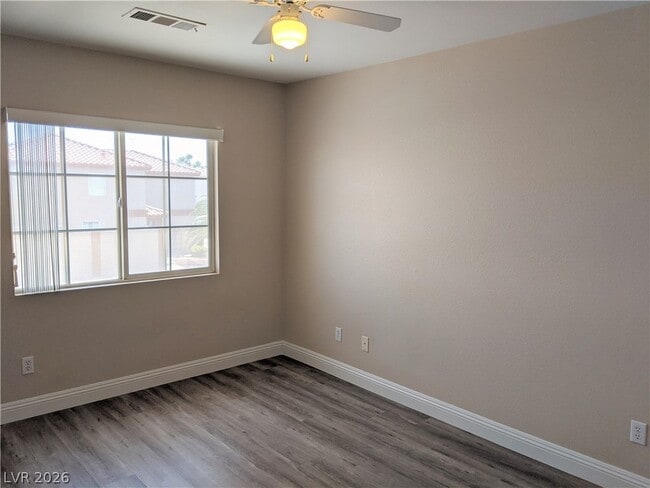 Building Photo - 824 Ribbon Grass Ave