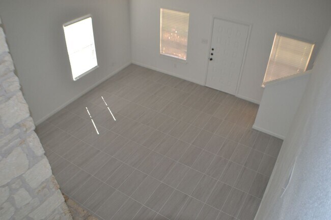 Building Photo - House for Rent in Austin