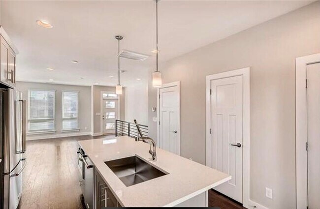 Kitchen and Livingroom - 418 Southend Crossing Ln