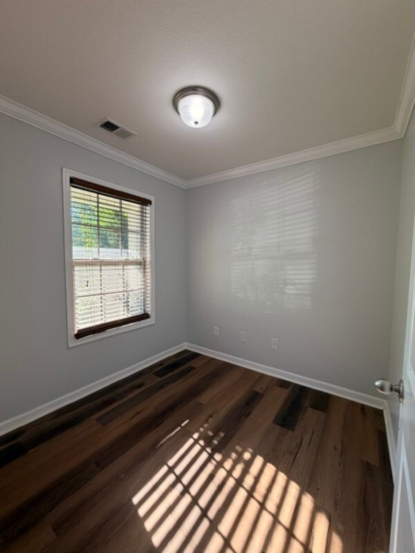 Building Photo - 317 Blythe Creek Dr