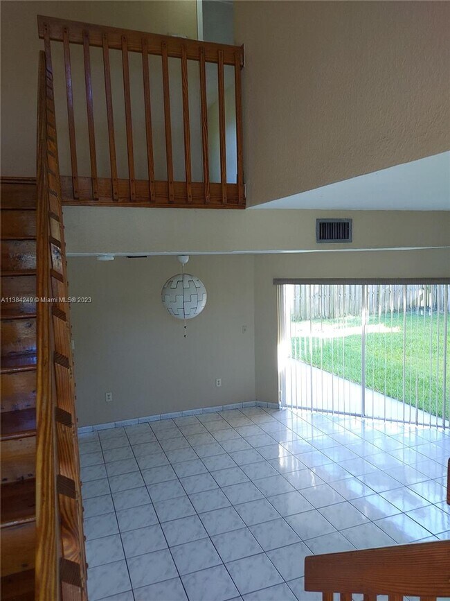 Building Photo - 11762 SW 100th St