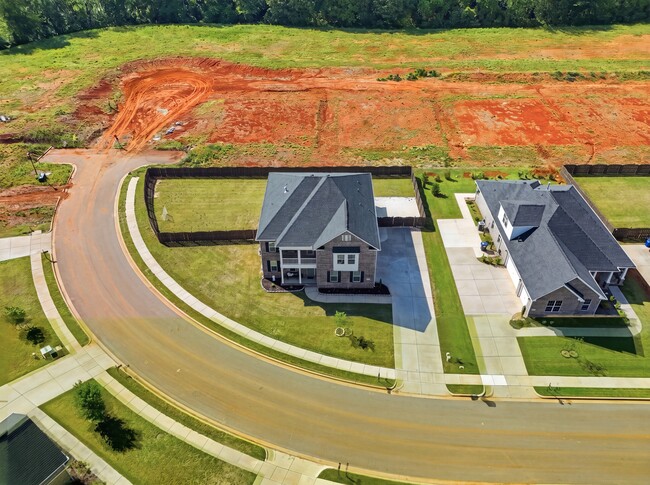 Building Photo - 8129 Tupelo Gum Trce SW