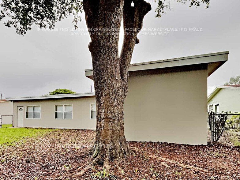 Building Photo - 7160 NW 21st St