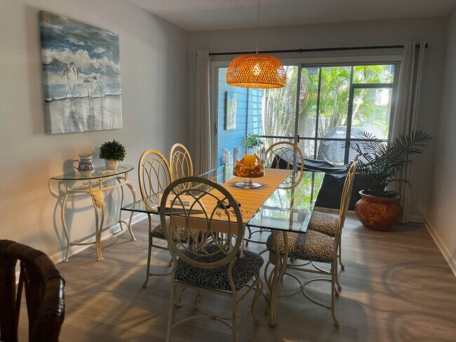 Building Photo - 1407 Ocean Dunes Cir
