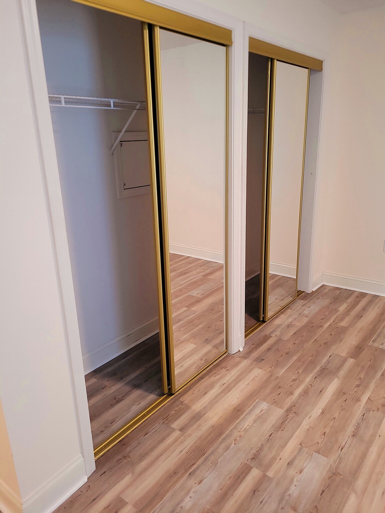 Building Photo - 12 Krista Cir