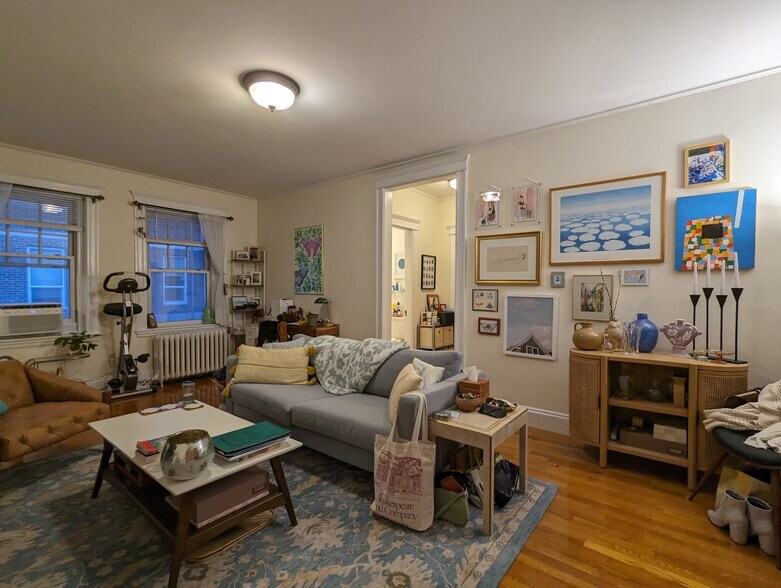 Building Photo - 854 Massachusetts Ave