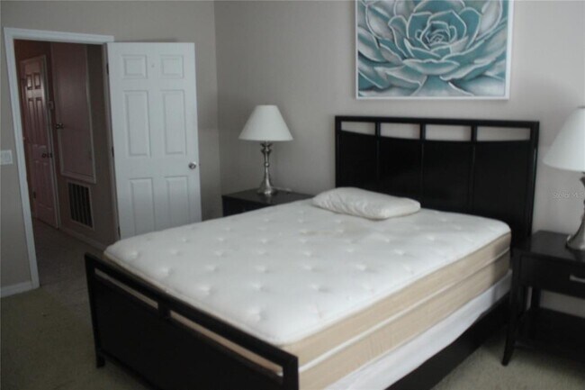 Building Photo - 14284 Desert Haven St