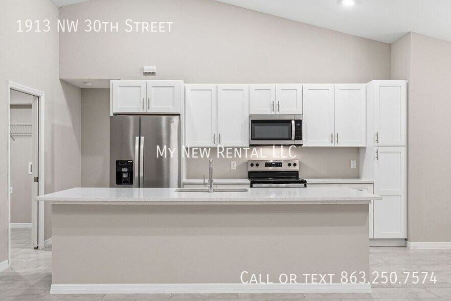 Building Photo - 1913 NW 30th St