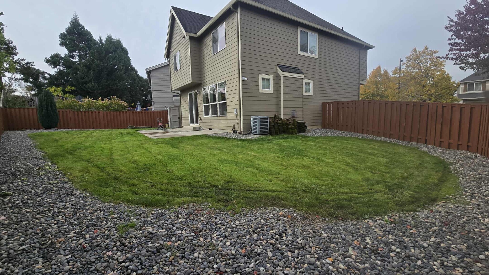 Building Photo - 16575 SE Windswept Waters Dr