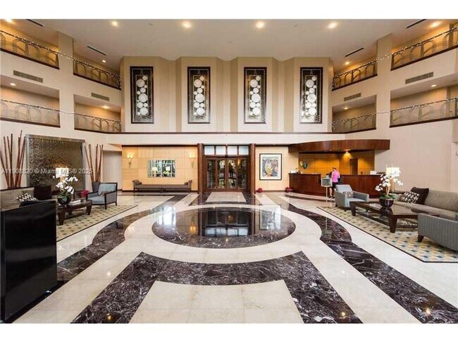 Building Photo - 19101 NE 36th Pl