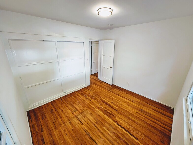 Building Photo - 12914 Rose Ave