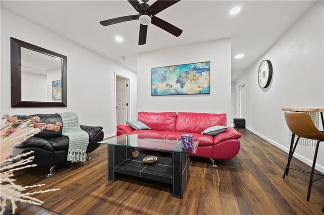 Building Photo - 3285 Mar Lanta Dr