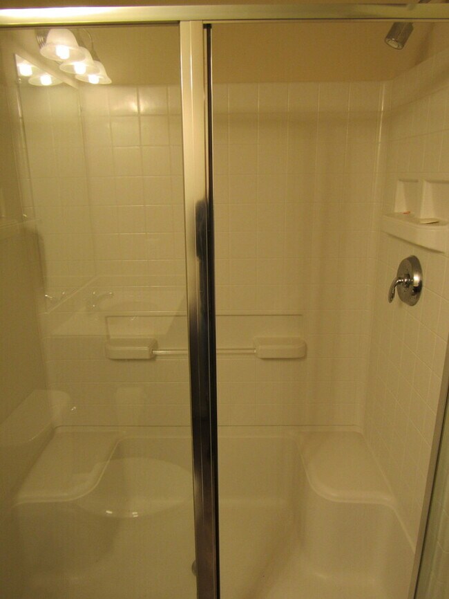Building Photo - Pet Friendly 2 Story with Basement and 2 C...