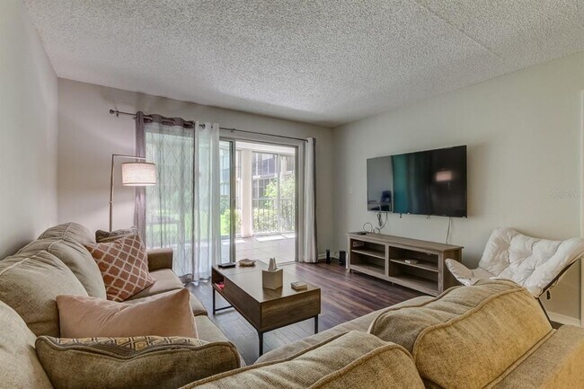 Building Photo - 90 S Highland Ave