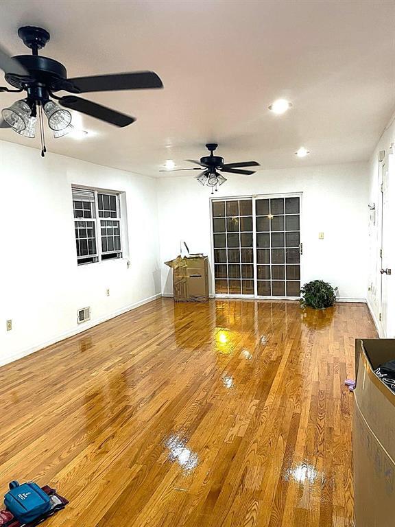 Livingroom - 919 Paterson Plank Rd