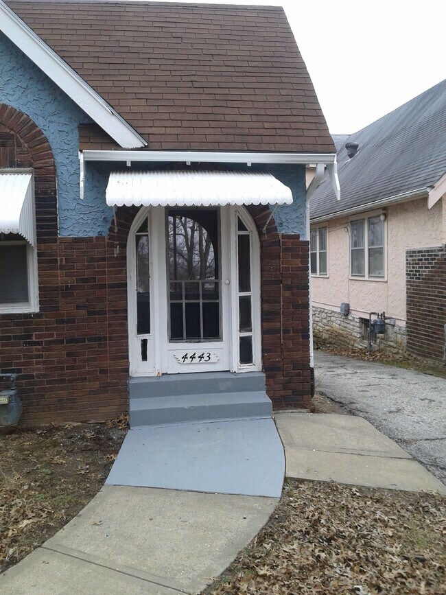 Building Photo - 4443 Benton Blvd