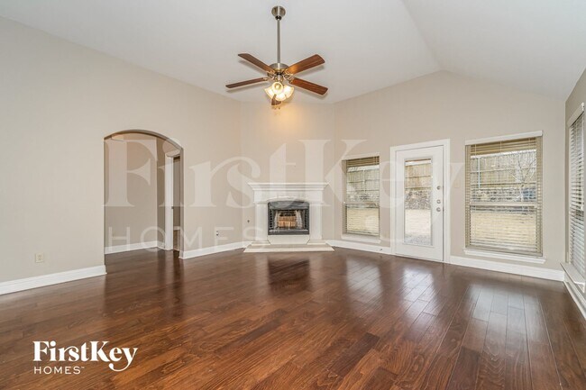 Building Photo - 151 Charleston Ln