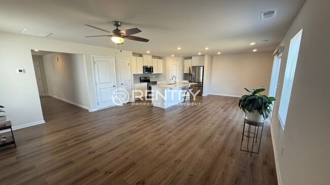 Building Photo - 2802 Legacy Rdg Ln