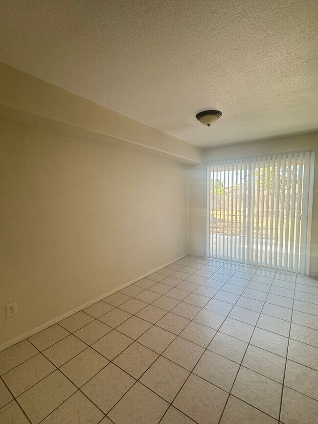 Building Photo - 7428 Jockey Ave