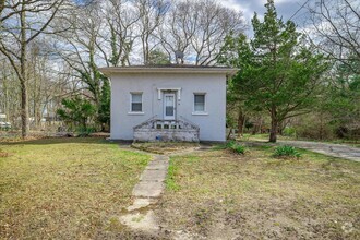 Building Photo - 54 Eleanor Ave