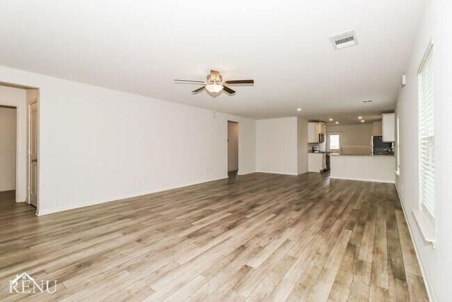 Building Photo - Coming Soon!