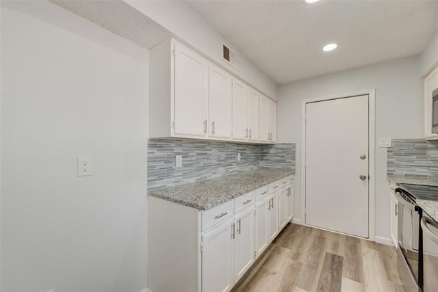Building Photo - 3150 Tudor Ln