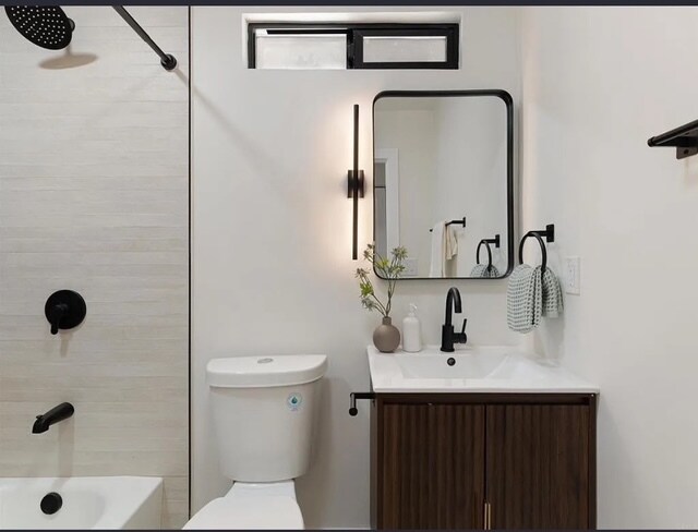 Building Photo - 1482 Avocado Rd