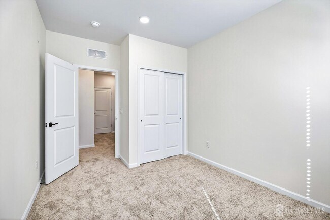 Building Photo - 507 Sadie Cir