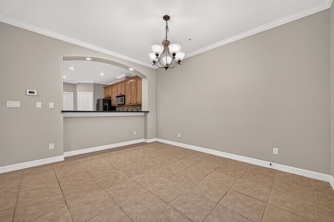 Building Photo - 4307 Lake Walk Ct