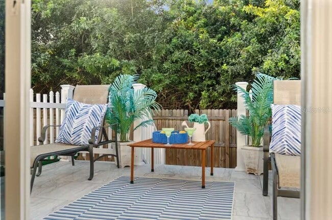 Building Photo - 2715 Lee St