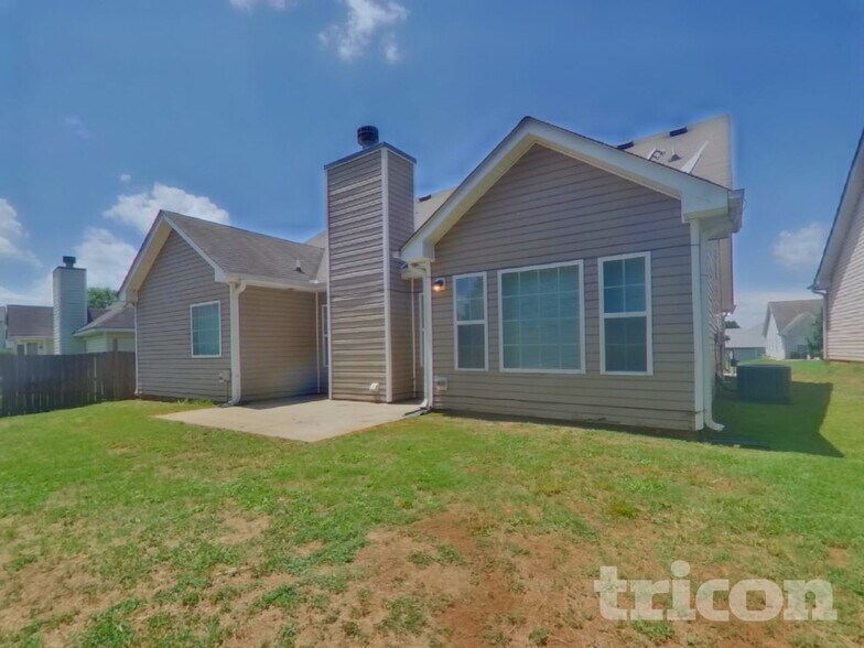 Building Photo - 225 Charleston Pl