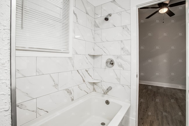 Building Photo - Cozy and Charming Two-Bedroom House with M...